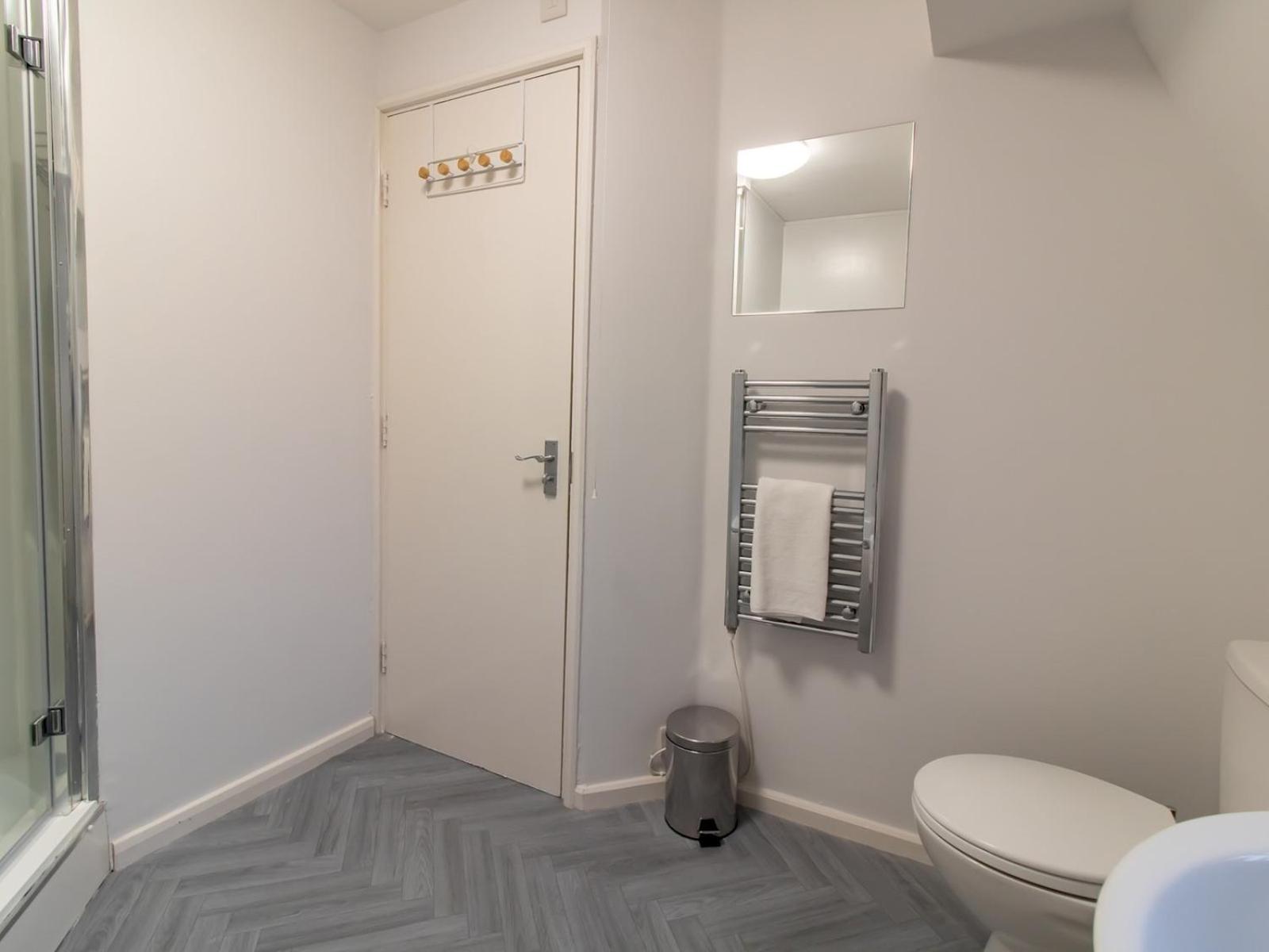 Stylish Maisonette Newcastle Pass The Keys Bagian luar foto
