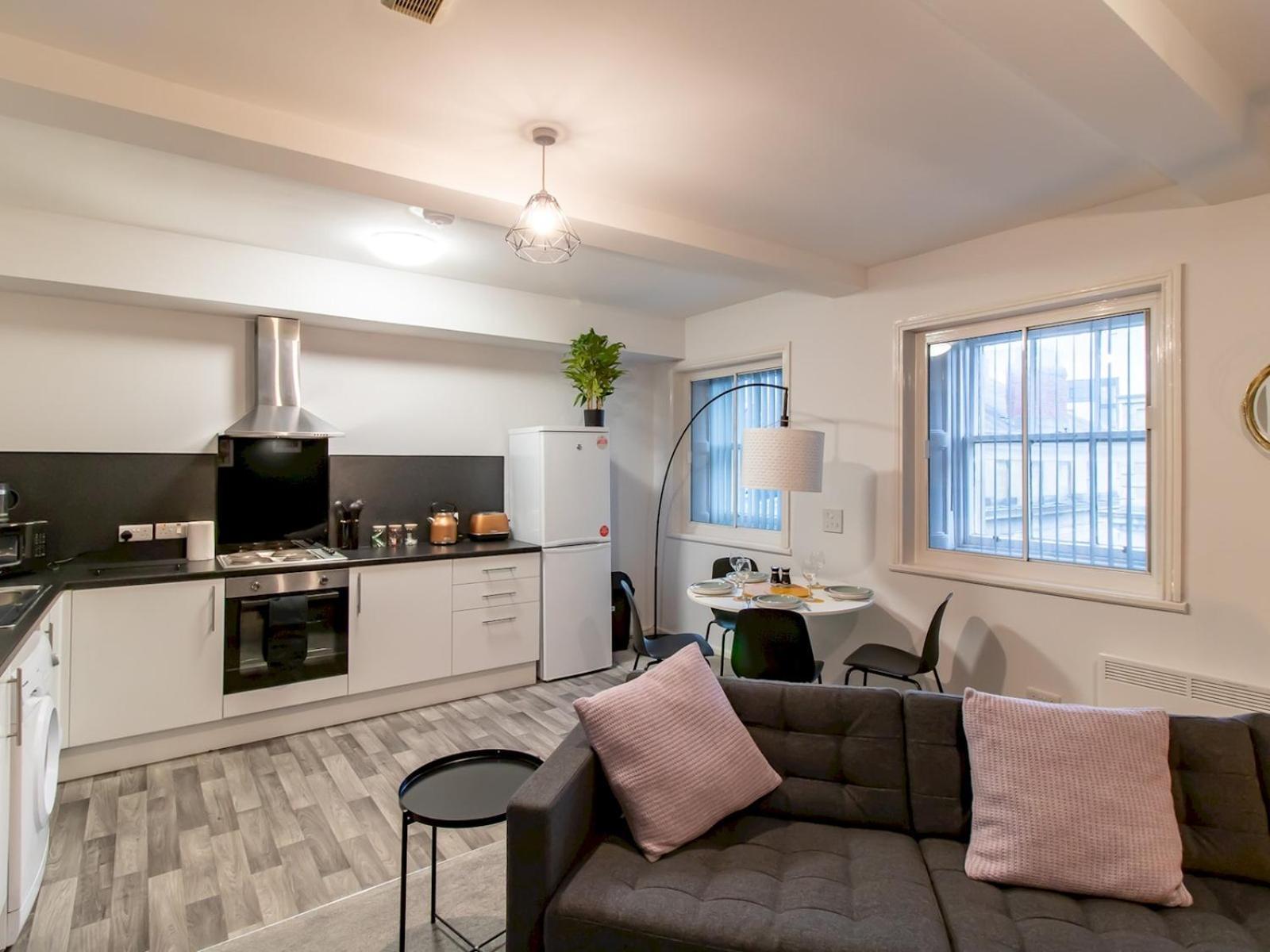 Stylish Maisonette Newcastle Pass The Keys Bagian luar foto
